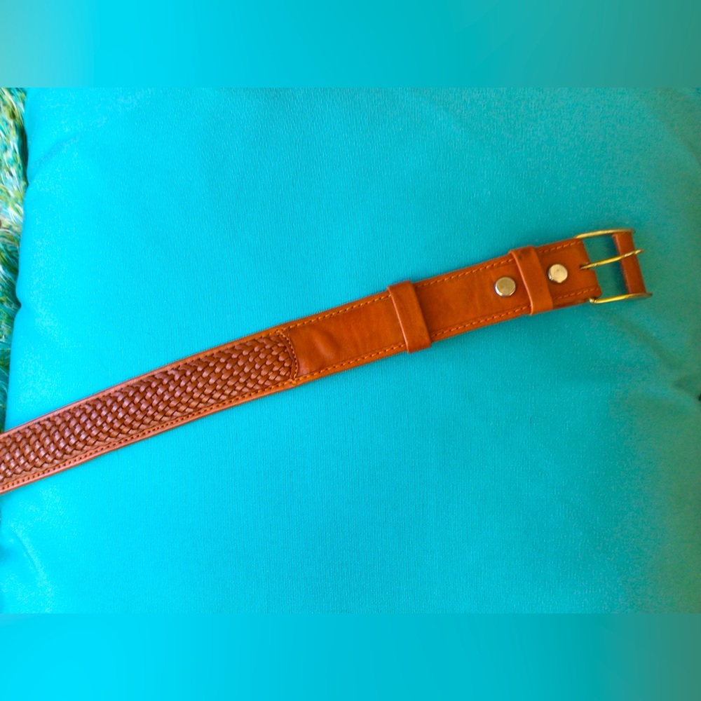 Men’s leather belt. EUC.